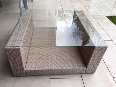 Garden table with glass cover - Playa Vista, Los Angeles, California