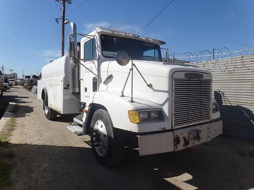 1993 FREIGHTLINER FLD112 FUEL TRUCK - Downtown, Los Angeles, California
