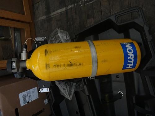 NORTH CTC/DOT OXYGEN TANK W/ CASE - Downtown, Los Angeles, California
