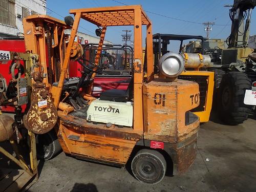 TOYOTA FGC-35 7,000LBS FORKLIFT - Downtown, Los Angeles, California