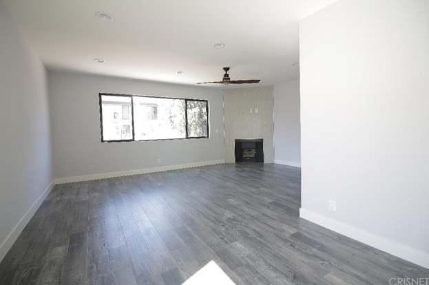 Townhouse For Rent; Fully Remodeled; Pool, Garage, Laundry Room - Van Nuys, Los Angeles, California