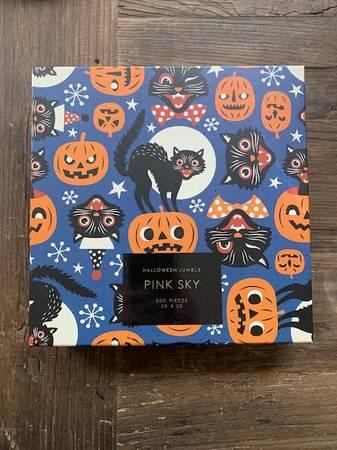 Halloween Jumble Puzzle By Pink Sky 500 Pieces - Altadena, Los Angeles, California